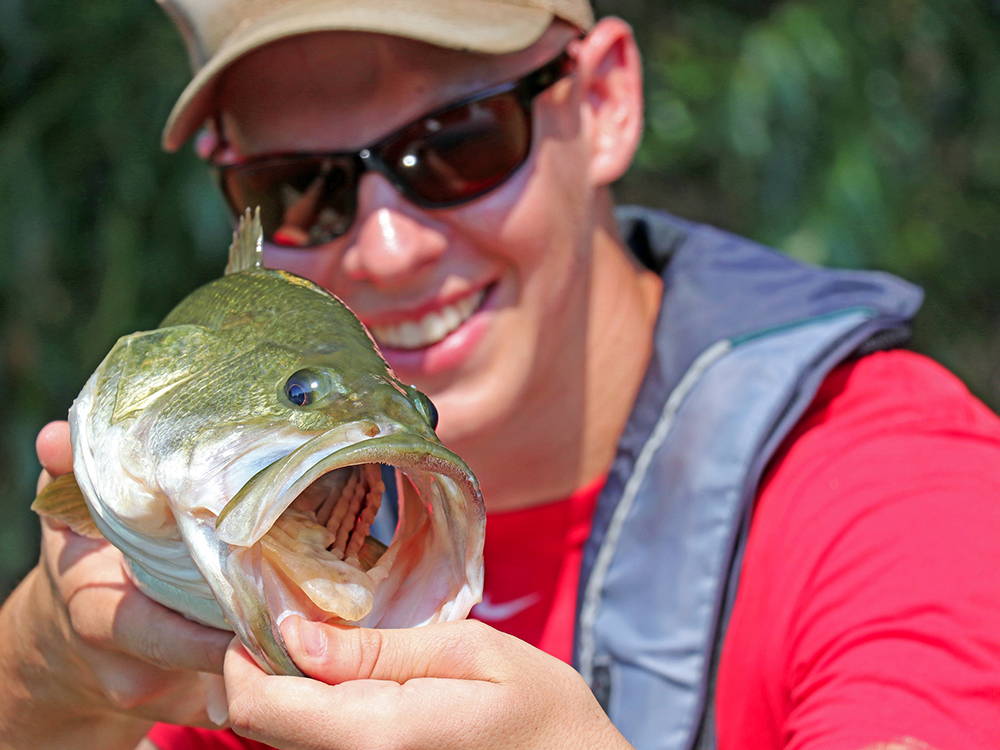 PECAN BAYOU: Fishing From The Endurance Board