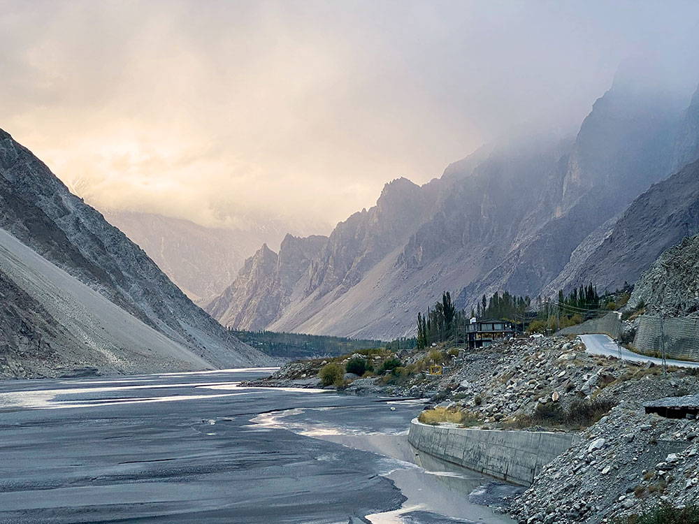 Paddling Paradise: Exploring Pakistan by Paddleboard