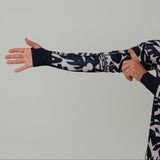 OLEU SUNSPORT™ UV ARM SLEEVES - CARVINGS SANDSTONE