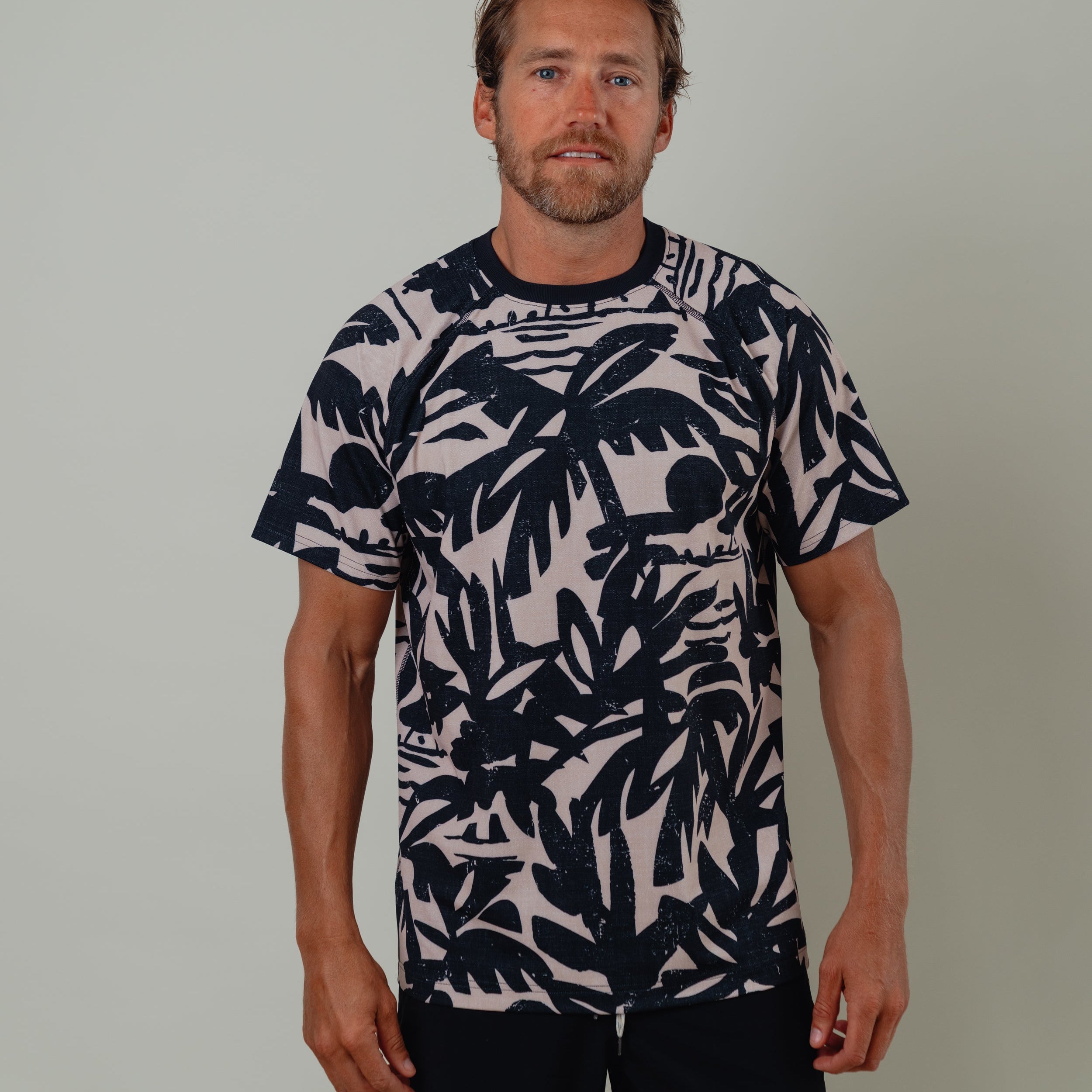 OLEU SUNSPORT™ UV TEE SHIRT - CARVINGS SANDSTONE