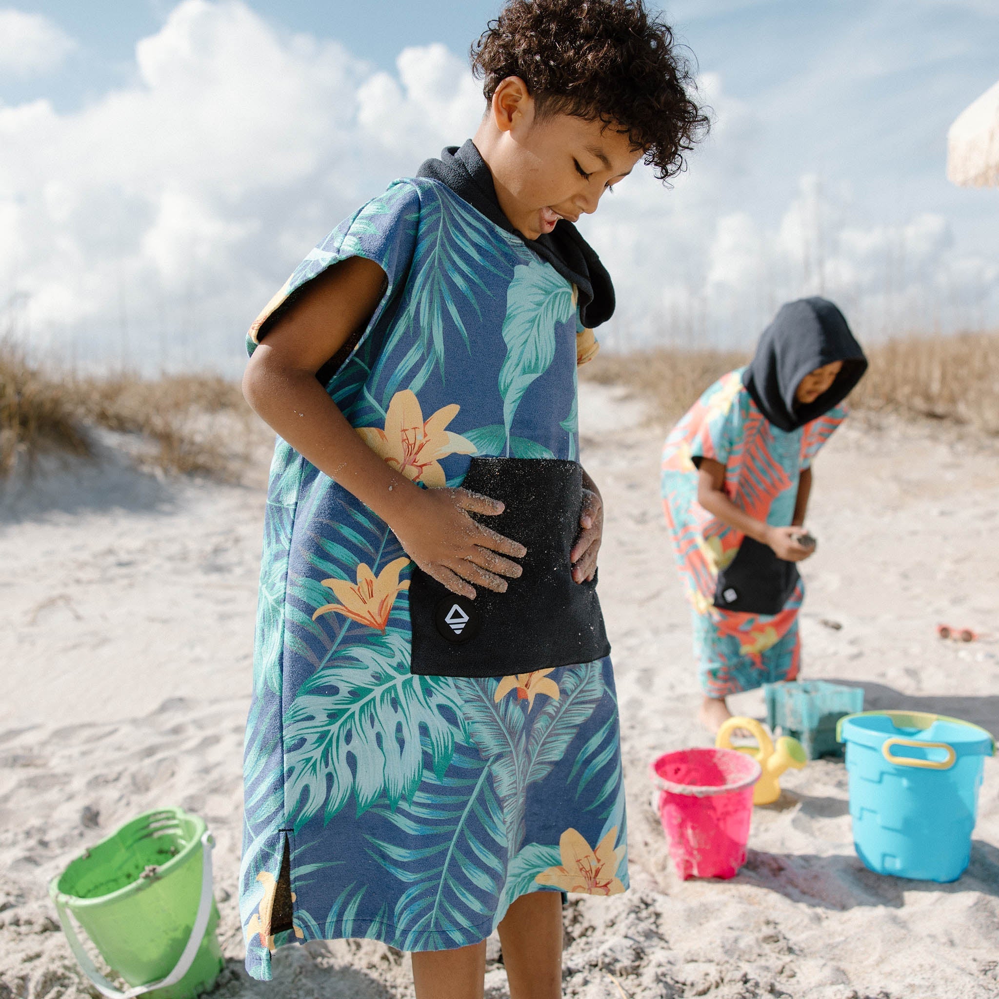 Nomadix Kids Changing Poncho: Palms Dusk