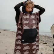 Nomadix Kids Changing Poncho: Sunshine Burgundy